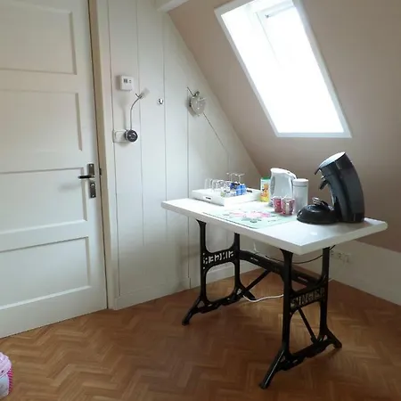 Bed & Breakfast Bij De Buren